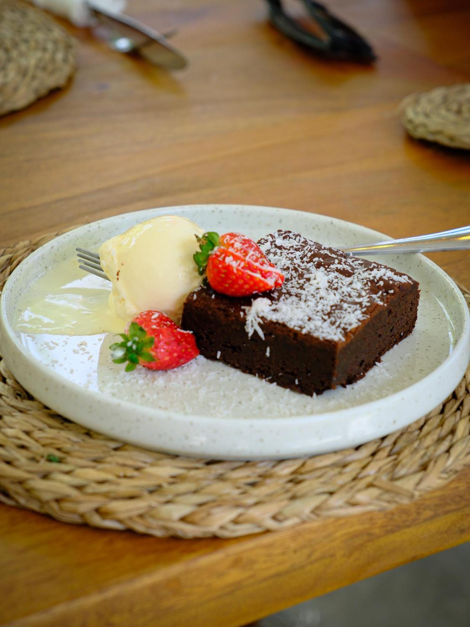 Makai Surf House Hotel Ahangama Exterior photo